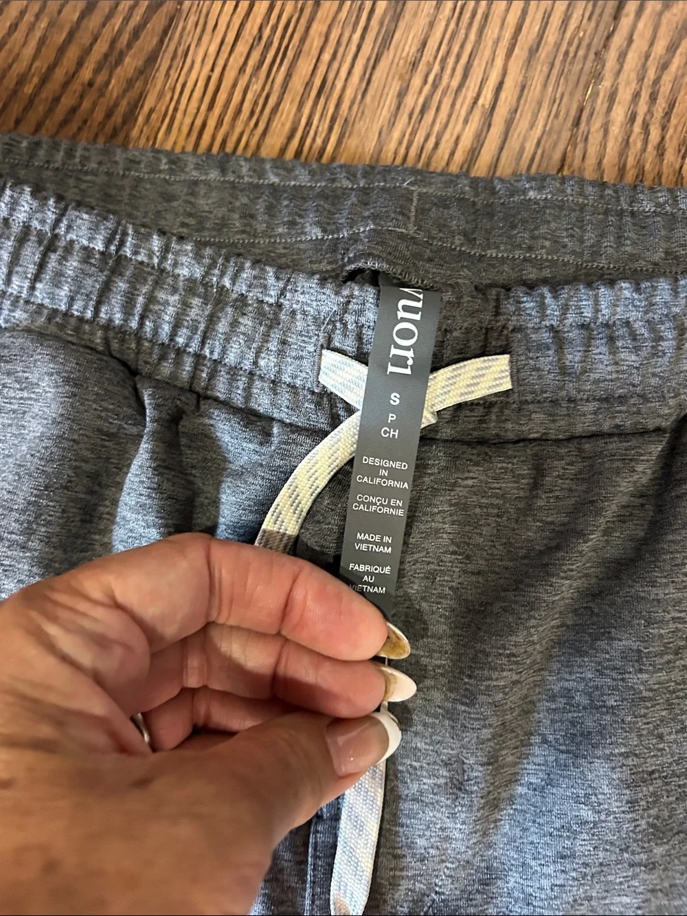 Vuori Charcoal Gray Knit Jogger Pants with Drawstring NWT Sunday Performance jog
